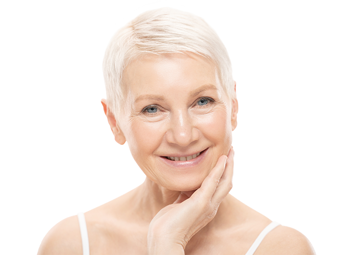 Portrait einer älteren Frau mit wenigen Falten